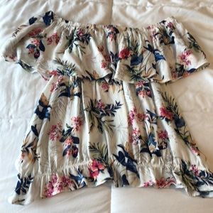 off the shoulder top - size M never worn (no tags)